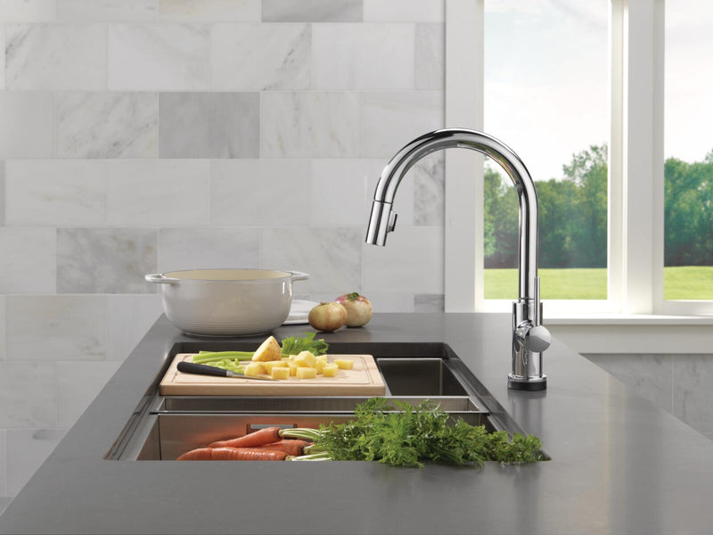 Grifo Fregador Monomando Con Cabezal Extraible - Delta Trinsic Touch2O Touchless
