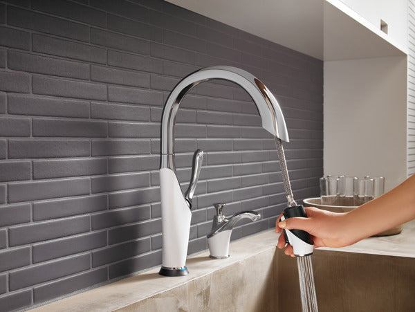 Grifo Fregador Monomando Con Cabezal Extraible Blanco Cromado - Brizo Vuelo Smart Touch